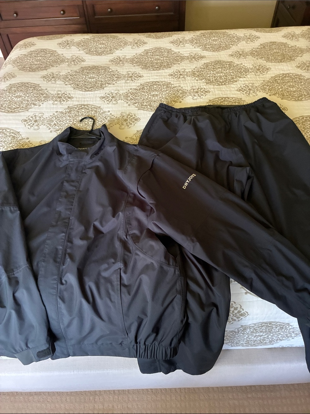 FootJoy Men's Black Waterproof Rain Jacket and Pants Set